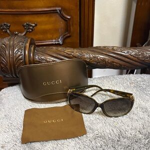 GUCCI💗Crystal Heart-Shaped G Logo GG3530 HAVANA GRAY Sunnies-❤️NO Callouts